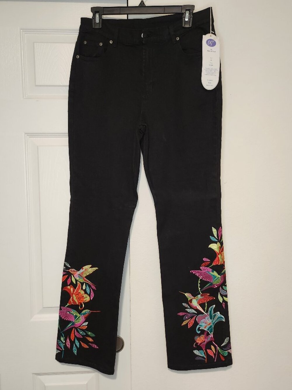 DG2 Diane Gilman NWT Hummingbird Embroidered Jeans Sz 10